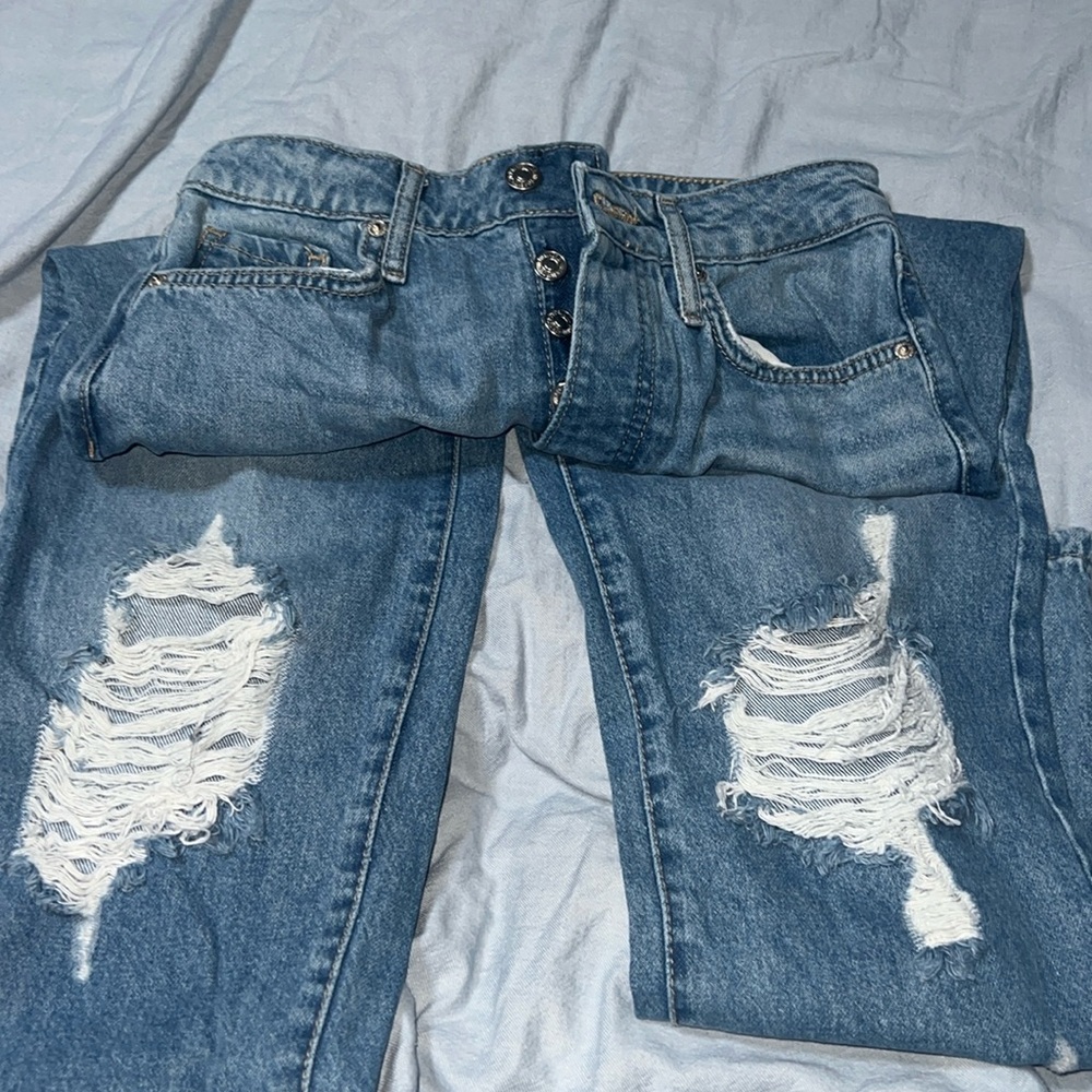 forever 21 baggy ripped jeans